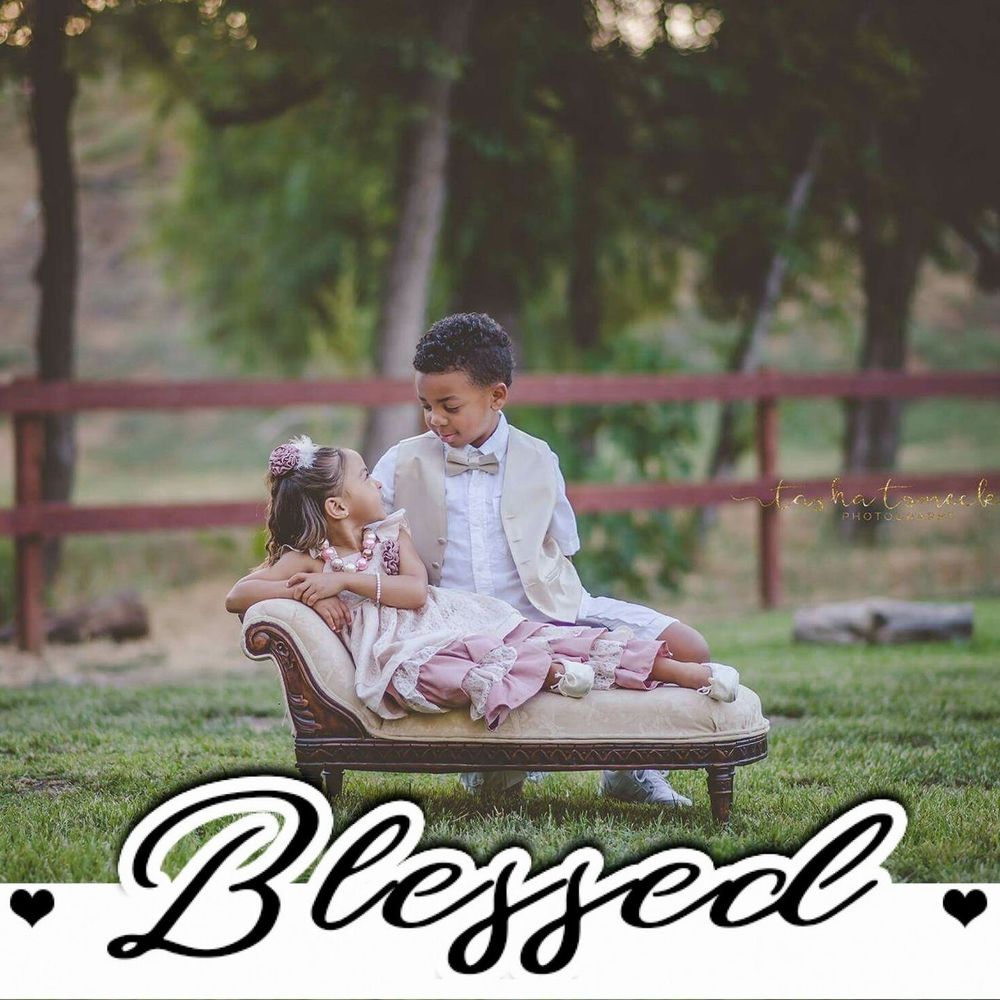 Meet your Posher, Maura